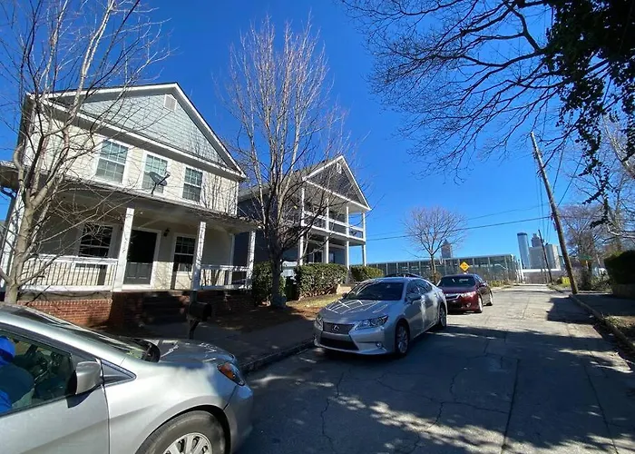 Entire Home Downtown Atl! Walk To Gwcc And More!