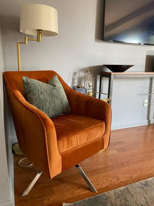 Entire Downtown Atl! Walk To Gwcc And More! Atlanta
