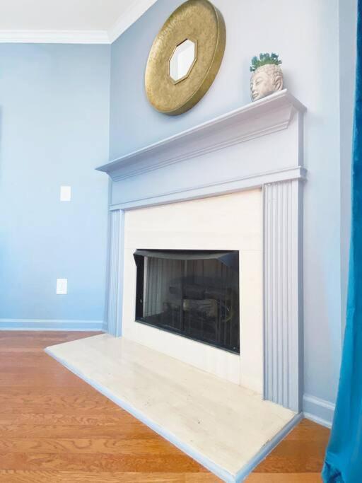 Entire Downtown Atl! Walk To Gwcc And More! * Atlanta